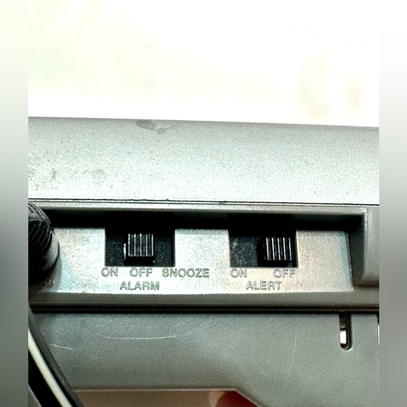 Radio Shack Weather Radio - Picture 7 of 8